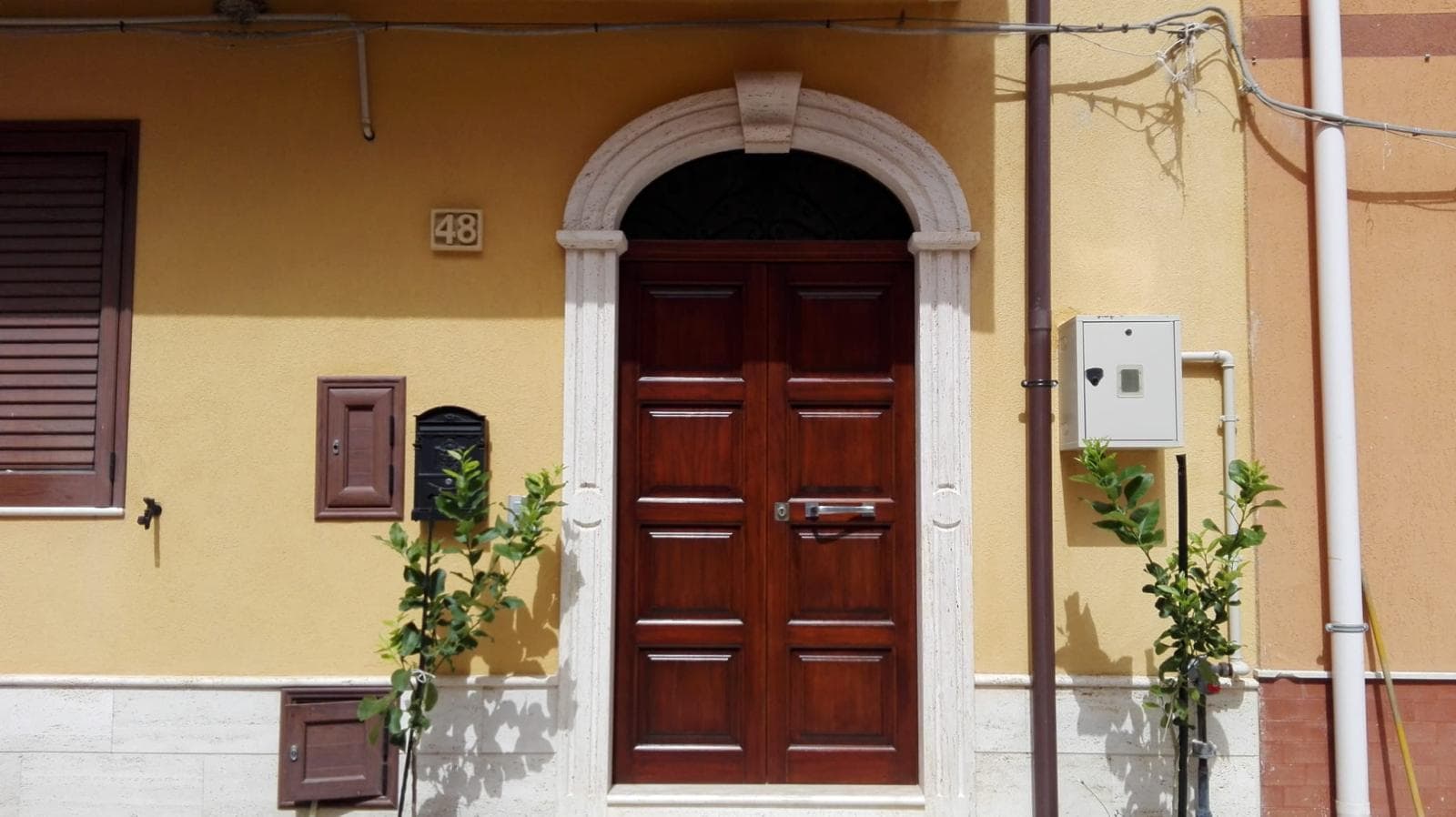 Portale in pietra per ingresso residenziale